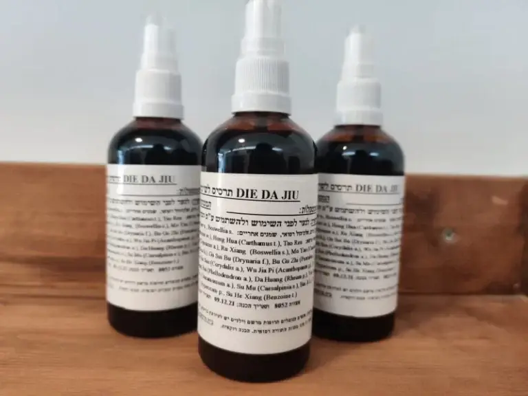 בקבוק תרסיס בצבע חום