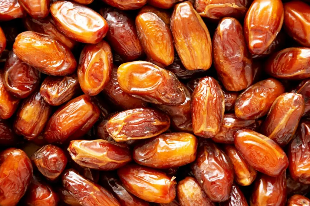 תמרים מיובשים