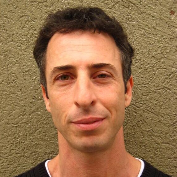 איל מצרי-דורון - מטפל דיקור סיני, כוסות רוח ב-אזור השרון